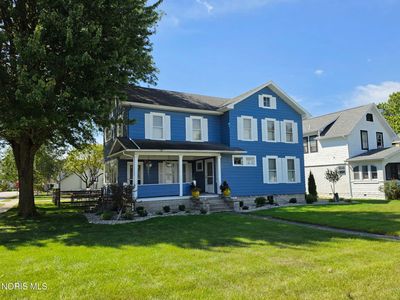 401 W Main St