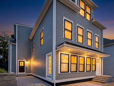 22 Pauline St #5
