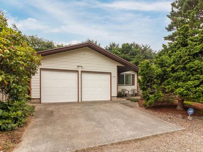Property at 2305 NW Keel Ave, Lincoln City, OR