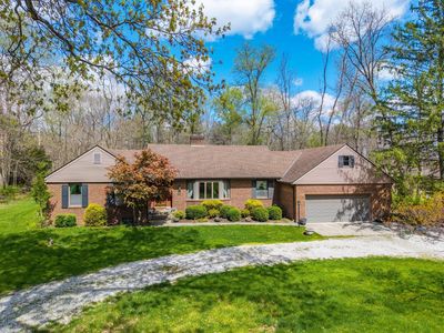 2434 Carriage Rd