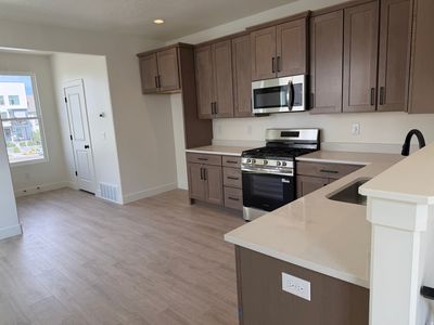 11027 S Freestone Rd W #124