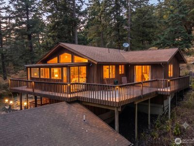 83 Cascade Way