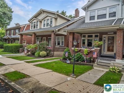 1216 Lorain Ave