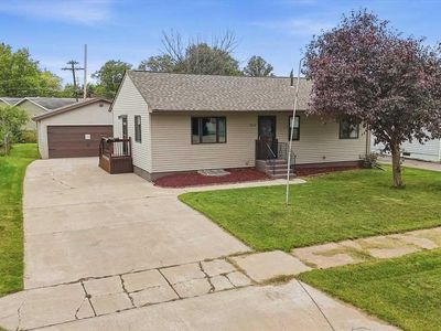3115 Outer Dr