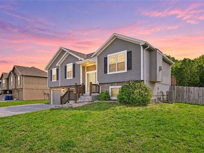 Property at 19205 Switchgrass Dr, Smithville, MO