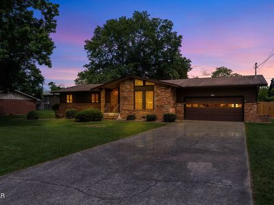 525 S Asbury Dr