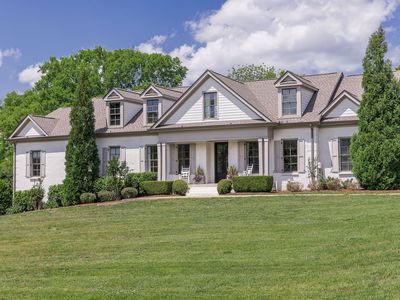 8108 Vaden Dr