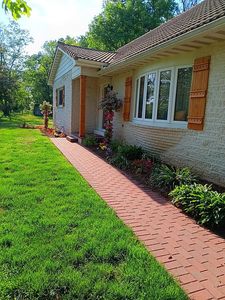 11 Wagner Dr