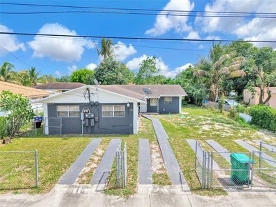 2352 NW 102nd St