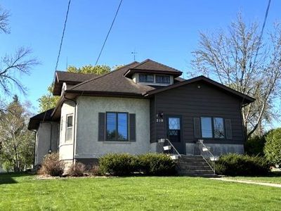 219 Park Pl W