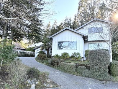 2225 Maine Ct