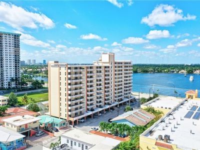 801 S OCEAN DR UNIT 804