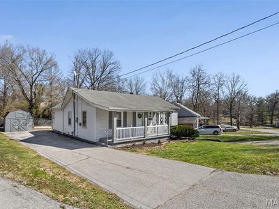2425 La Salle Dr