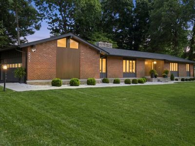 221 Cherokee Blvd