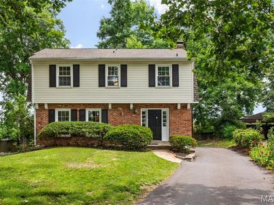 8562 Colonial Ln