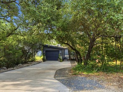 Property at 18406 Roundrock Rd, Jonestown, TX