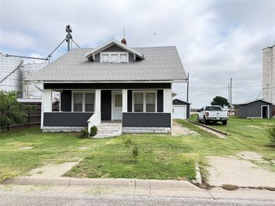 214 E Front St