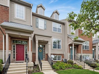 Property at 140 Station Park Cir, Grayslake, IL