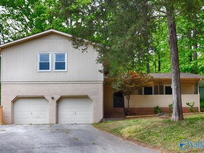 11311 Mountaincrest Dr SE