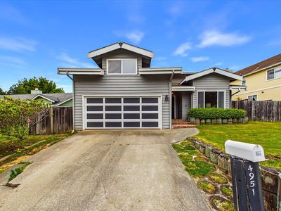 4951 Lundblade Dr
