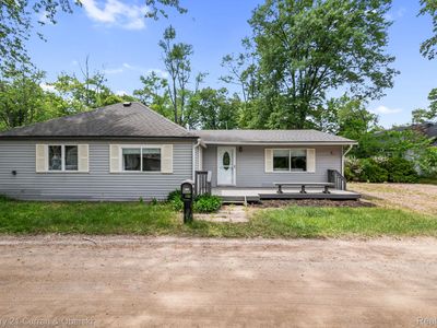 Property at 2374 Lakena Rd, West Bloomfield, MI