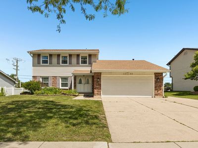 1105 E Point Dr