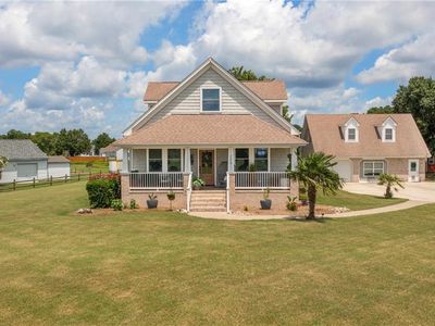 Property at 204 Fentress Dr, Knotts Island, NC