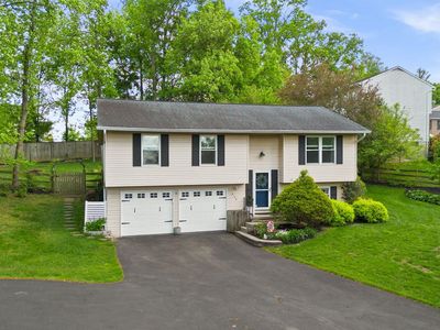 6174 Fairbourne Ct