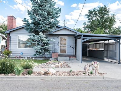 1325 Court Ave