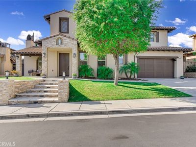 1127 Las Colinas Way