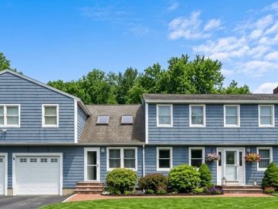 20 Farm Pond Rd