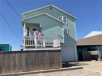 1012 Bayshore Dr