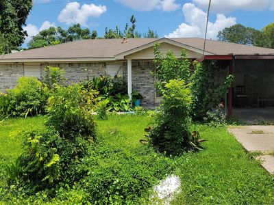Property at 1019 Roosevelt St, La Marque, TX