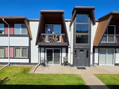 228 13th Ave S APT 5