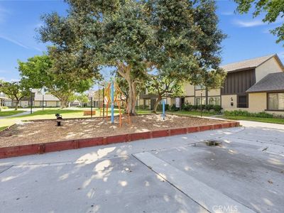 7043 Fulton Way
