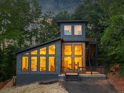 1019 Mountain View Dr