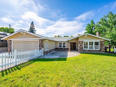 3608 Mountain View Dr