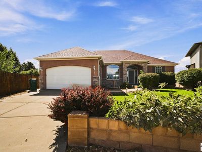 4 Hawks Point Ct