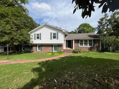2506 Savery Dr