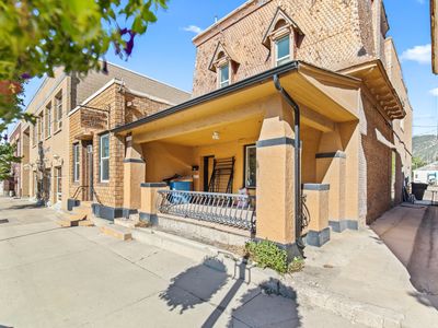 69 S Main St