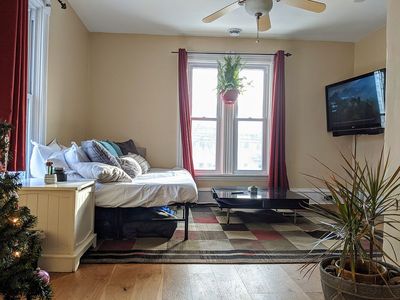 122 32nd St W