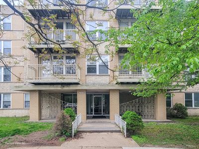 2501 W Touhy Ave APT 203