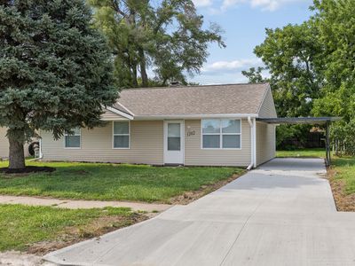 Property at 1202 Dorene Blvd, Carter Lake, IA