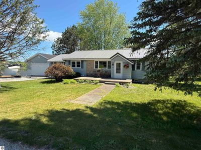 3586 E Long Lake Rd