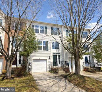 8800 Stonehouse Dr