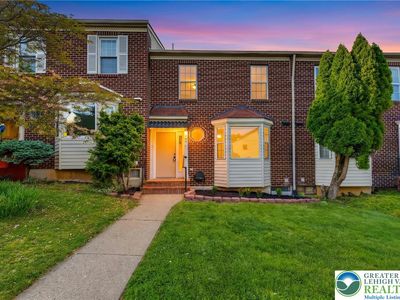 Property at 1407 Presidential Dr, Whitehall, PA