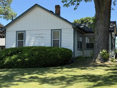 1001 S Green Bay ROAD