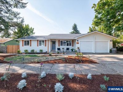 1874 Cedarcrest Dr S