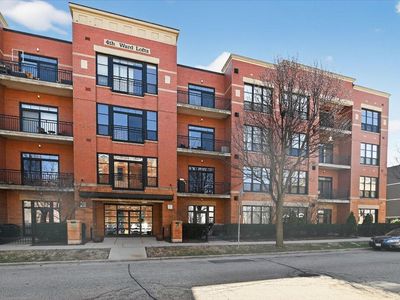 615 W Main St APT 207