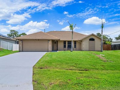 413 Lisa Rd NE